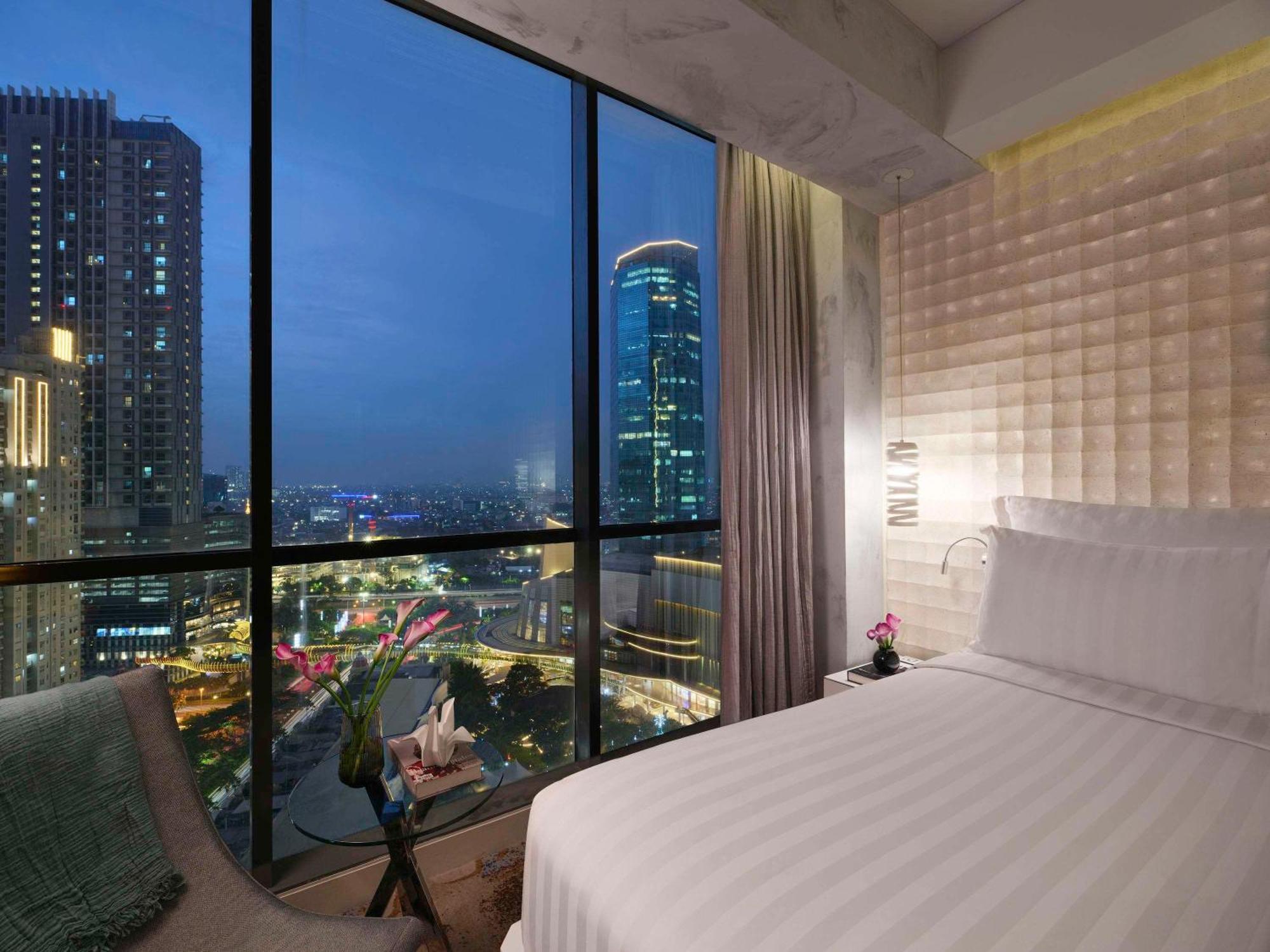 Pullman Jakarta Central Park Exterior foto